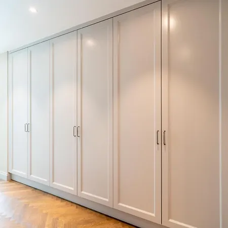 Easyrooms Dzirnavu * リガ