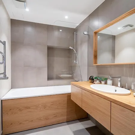 Easyrooms Dzirnavu リガ