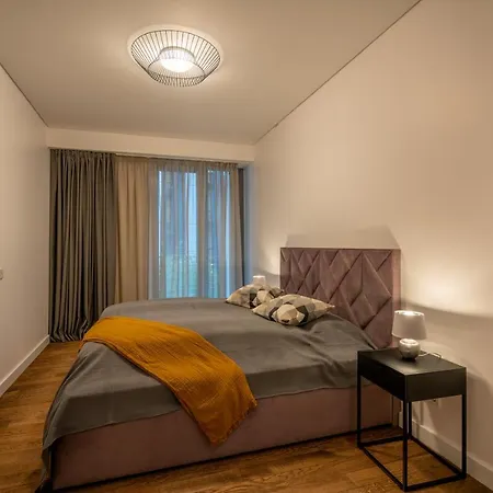 Easyrooms Dzirnavu Riga