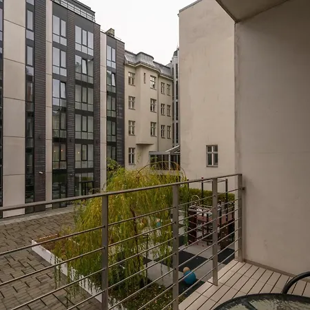 Easyrooms Dzirnavu Riga