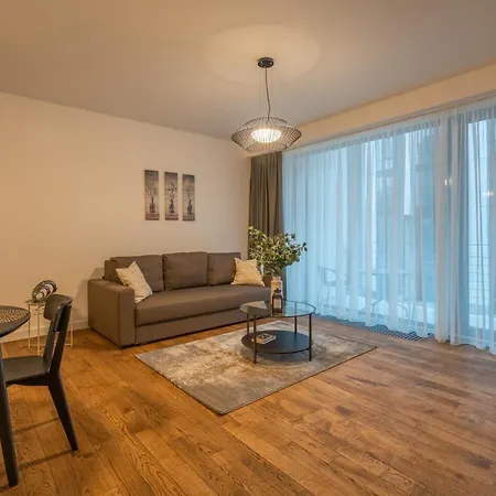 Апартаменти Easyrooms Dzirnavu Рига