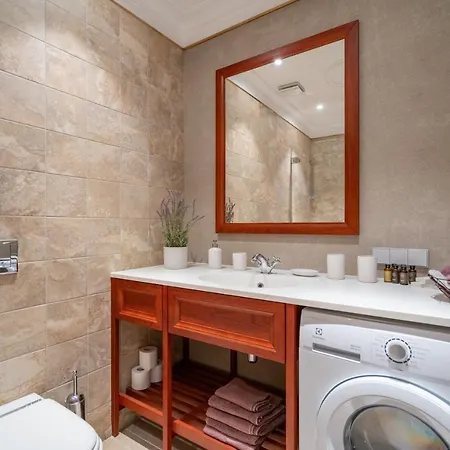 Easyrooms Dzirnavu Riga