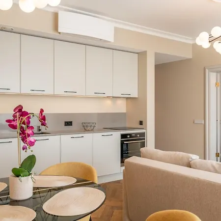 Easyrooms Dzirnavu Apartmán