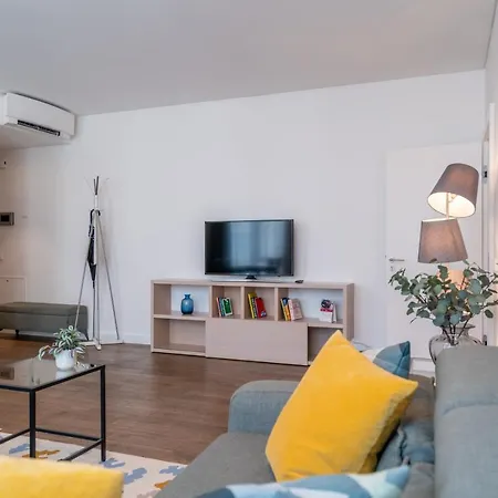 Apartment Easyrooms Dzirnavu Riga