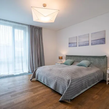 Easyrooms Dzirnavu Apartment *