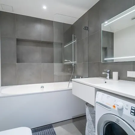 Easyrooms Dzirnavu Apartment *