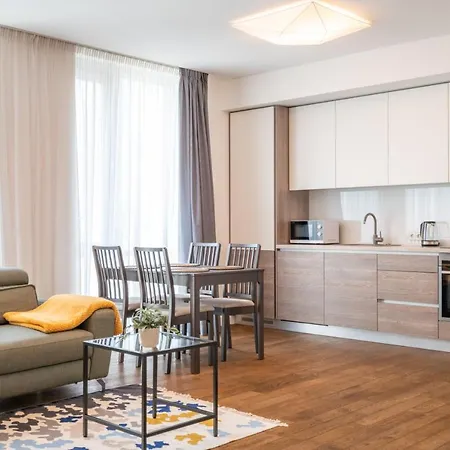 Easyrooms Dzirnavu Apartment *