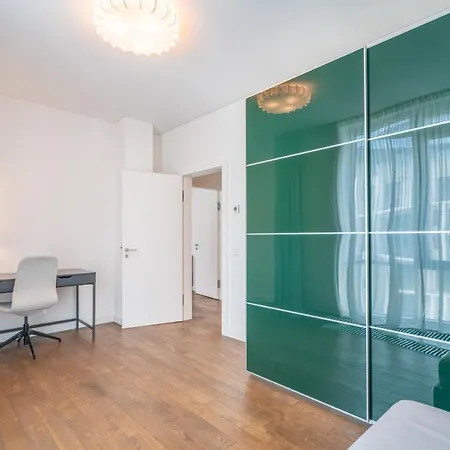 Easyrooms Dzirnavu Apartmán Riga