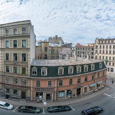 Апартаменти Easyrooms Dzirnavu