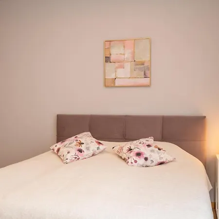 Easyrooms Dzirnavu * Ryga