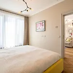 Easyrooms Dzirnavu Appartement *