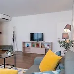 公寓 Easyrooms Dzirnavu 里加