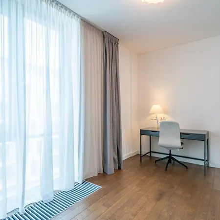 Easyrooms Dzirnavu Riga